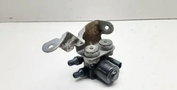 BMW 1 F20 F21 Coolant heater control valve 120521