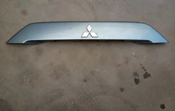 Mitsubishi Outlander Trunk door license plate light bar 5817A022ZZ