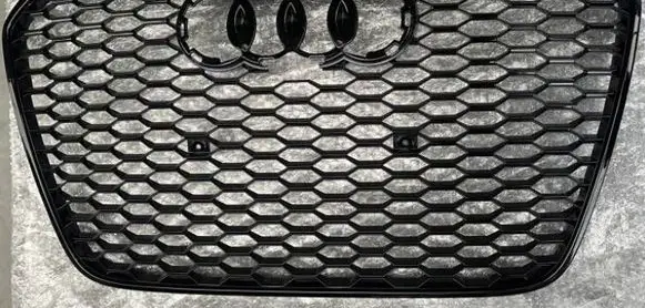 Audi RS6 C7 Front bumper upper radiator grill 4G0853653H 4G0853653J