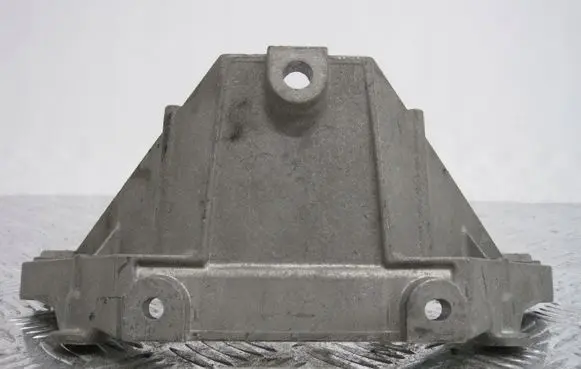 BMW X6 E71 Gearbox mounting bracket 7137238