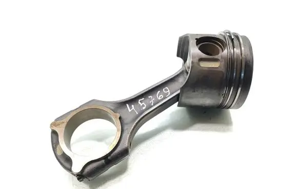 Mercedes-Benz S W220 Piston with connecting rod 