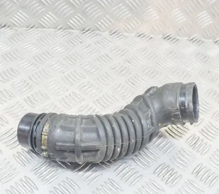 Maserati Ghibli Air intake hose/pipe 70569120 114100