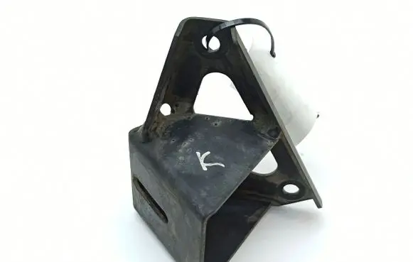 Jaguar XJ X300 Engine mounting bracket