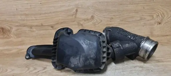 Volvo V70 Intake resonator 30774691 31293089