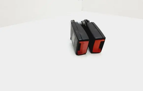 Ford Fusion II Middle seatbelt buckle (rear) 