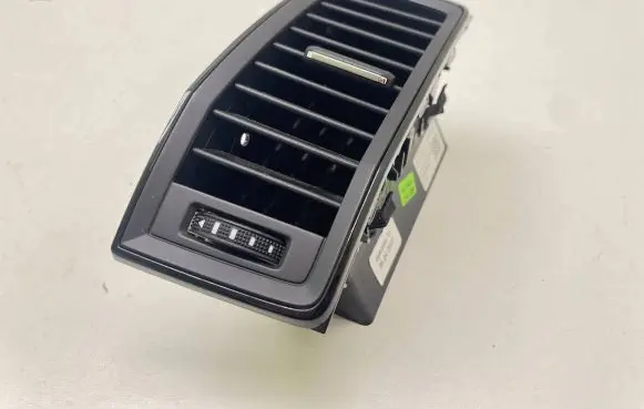 Skoda Kodiaq Dash center air vent grill 565820951