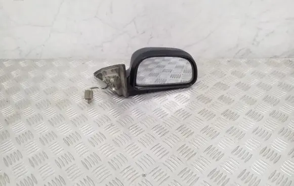 Mitsubishi Galant Front door electric wing mirror E4012091