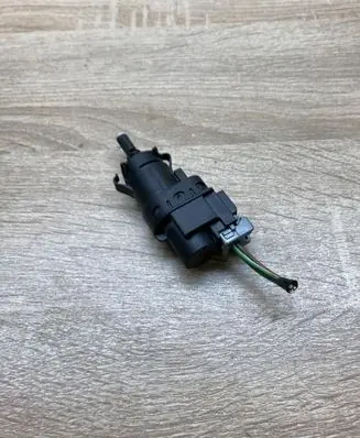 Ford C-MAX I Brake pedal sensor switch 3M5T13480AB