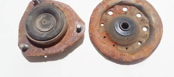 Coil spring mount