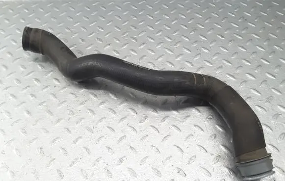 Mercedes-Benz S W222 Engine coolant pipe/hose A2225010093 2225010093