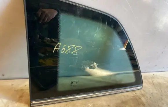 Rear side window