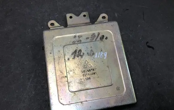 Mitsubishi Pajero Engine control unit/module 9781 E2T56S81 9781E2T56S81