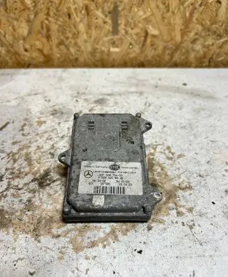 Mercedes-Benz E W211 Headlight ballast module Xenon A0028206026 5DF00870400