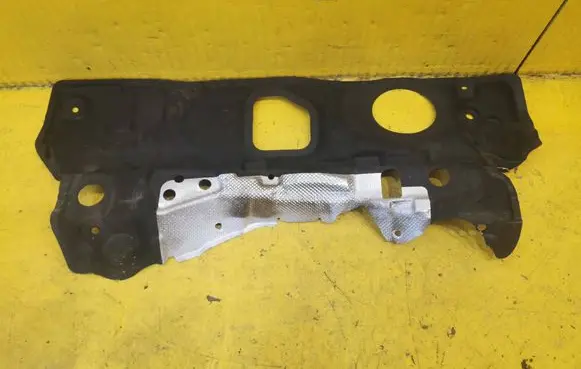 Volvo XC40 Engine compartment bulkhead 32219575