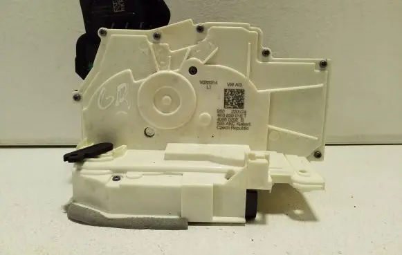 Volkswagen ID.4 Rear door lock 4K0839016T