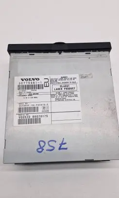 Volvo V70 Navigation unit CD/DVD player 66070175 30775981