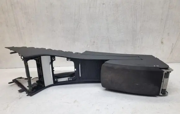 Volkswagen PASSAT B6 Center console 3C0864207M