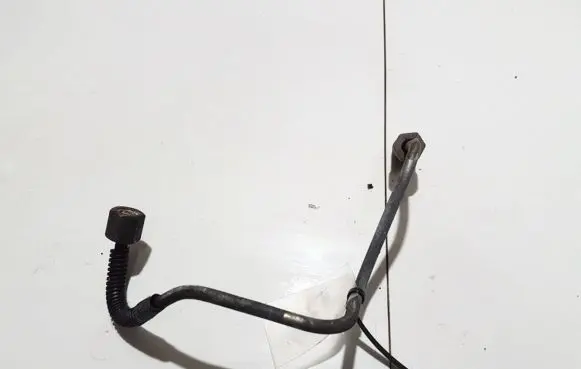 Mazda Premacy Fuel line pipe