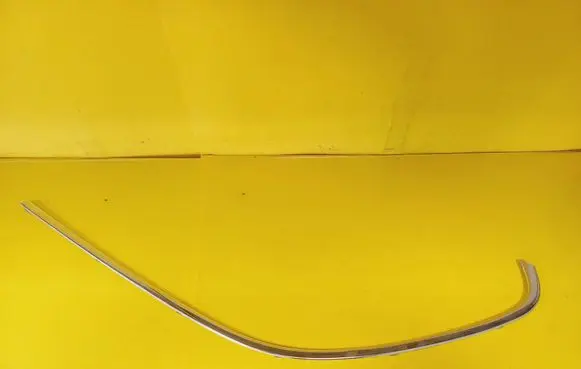 BMW 5 E39 Rear side glass trim 