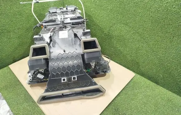 Renault Trafic III (X82) Interior heater climate box assembly 272701779R 9346032 VT62369C