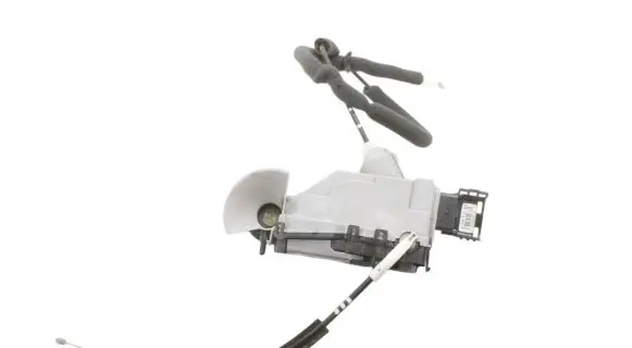 Peugeot RCZ Front door lock PSA184172