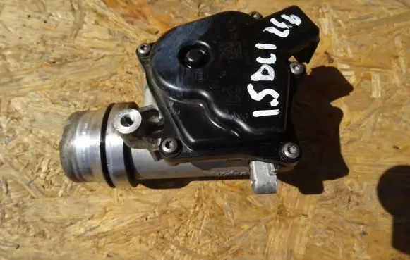 Mercedes-Benz B W246 W242 Throttle valve 161A09287R