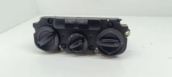 Volkswagen Touran I Climate control unit 53701