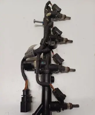 Audi A4 S4 B8 8K Fuel injectors set 06L971627A 06L906031A