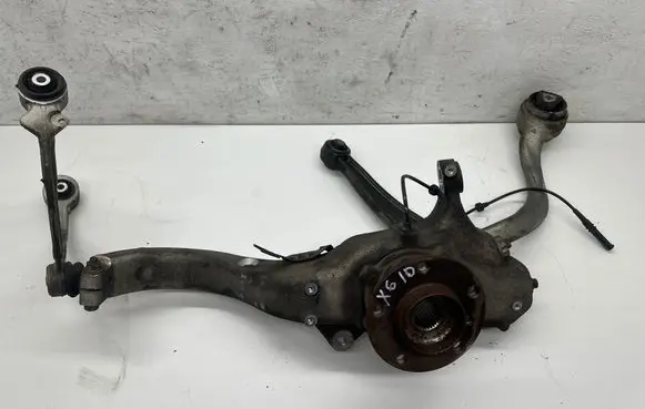 BMW X6 E71 Front wheel hub spindle knuckle 