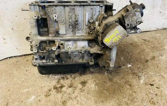 Peugeot 308 Engine block 