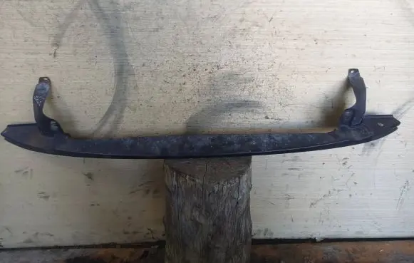 Volkswagen Golf V Top upper radiator support slam panel