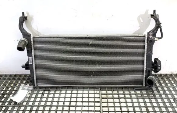 Hyundai i30 Coolant radiator 25310G4200