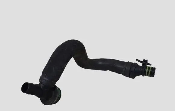 Volkswagen Golf VII Breather hose/pipe 04E103202F