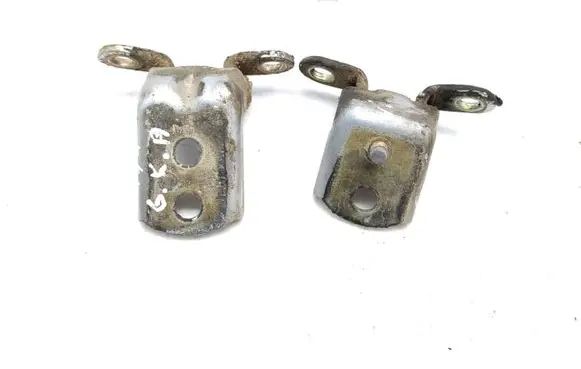 Rear door hinge set