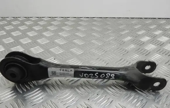 Tesla Model Y Rear control arm 118842100A