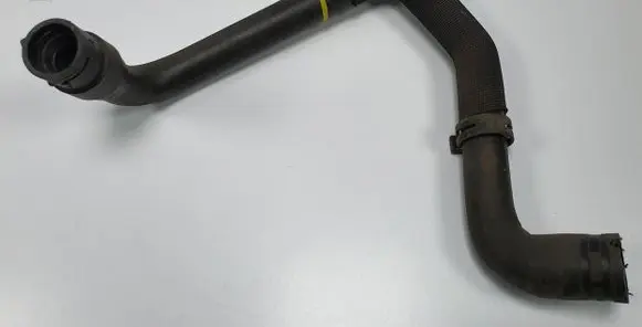 Mercedes-Benz A W169 Engine coolant pipe/hose A1698301696