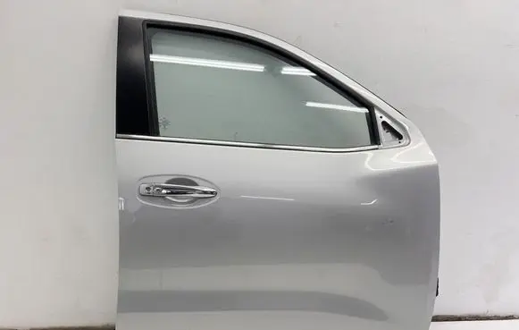 Nissan King Cab, Navara Front door 