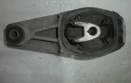 Peugeot 206 Engine mount bracket 9682019480