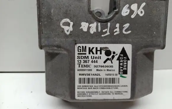Opel Zafira B Airbag control unit/module 13367444 327963935 A2C83011900