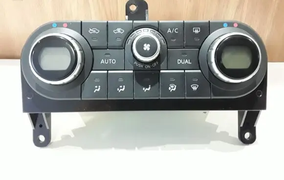 Nissan Qashqai Climate control unit 27500JD40C
