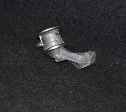 Volkswagen Touareg II EGR valve 06E131102B