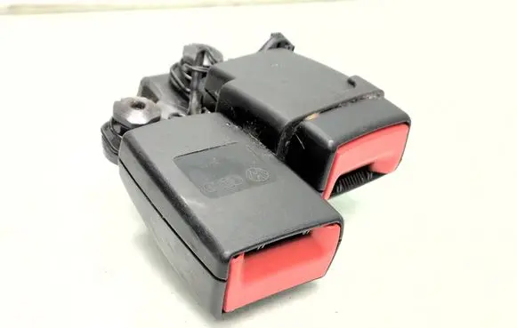 Audi A6 C7 Rear seatbelt buckle 4G0857739A