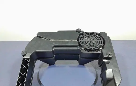 Audi A4 S4 B8 8K Subwoofer speaker 8K9035382A