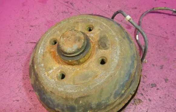 Opel Corsa C Rear wheel hub spindle/knuckle