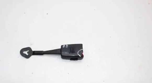 Audi A4 S4 B7 8E 8H Front seatbelt buckle