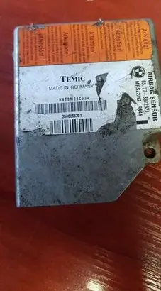 BMW 5 E39 Airbag control unit/module 8372521