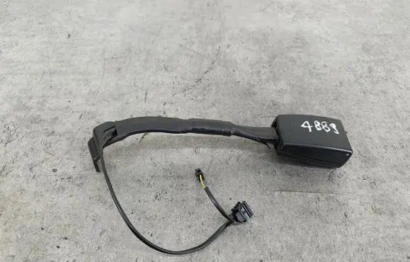 Skoda Octavia Mk2 (1Z) Front seatbelt buckle 1Z1858471C