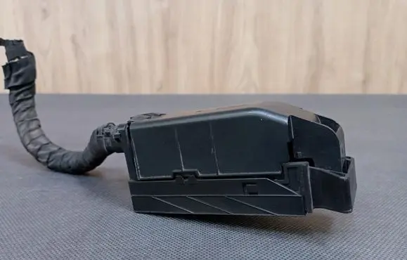Mercedes-Benz SLK R171 ABS module connector plug 