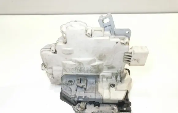 Audi A7 S7 4G Rear door lock 4G0839016