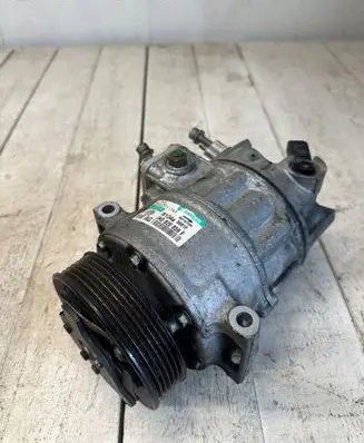 Volkswagen PASSAT B6 Air conditioning (A/C) compressor (pump) 1K0820859F